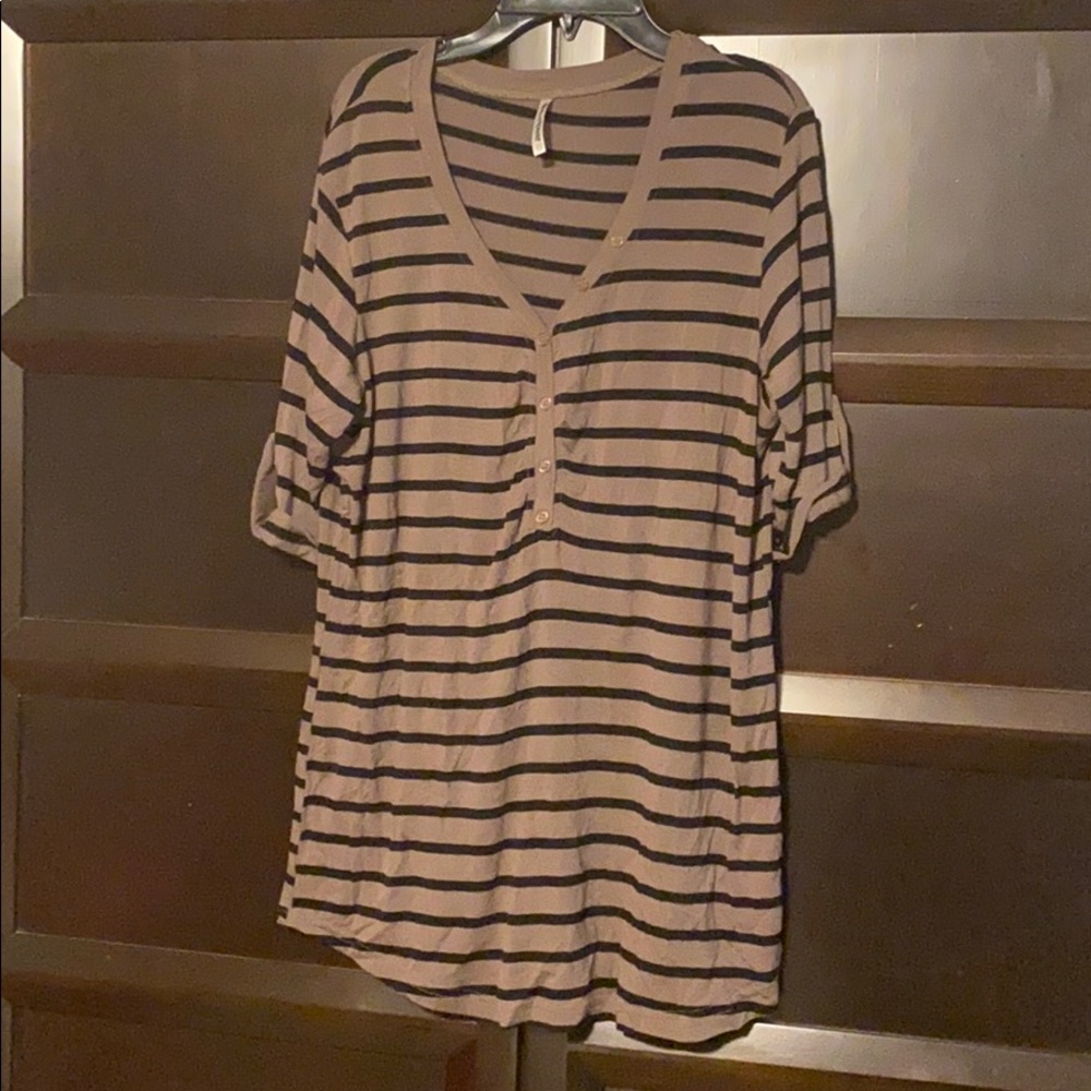 Half sleeve shirt